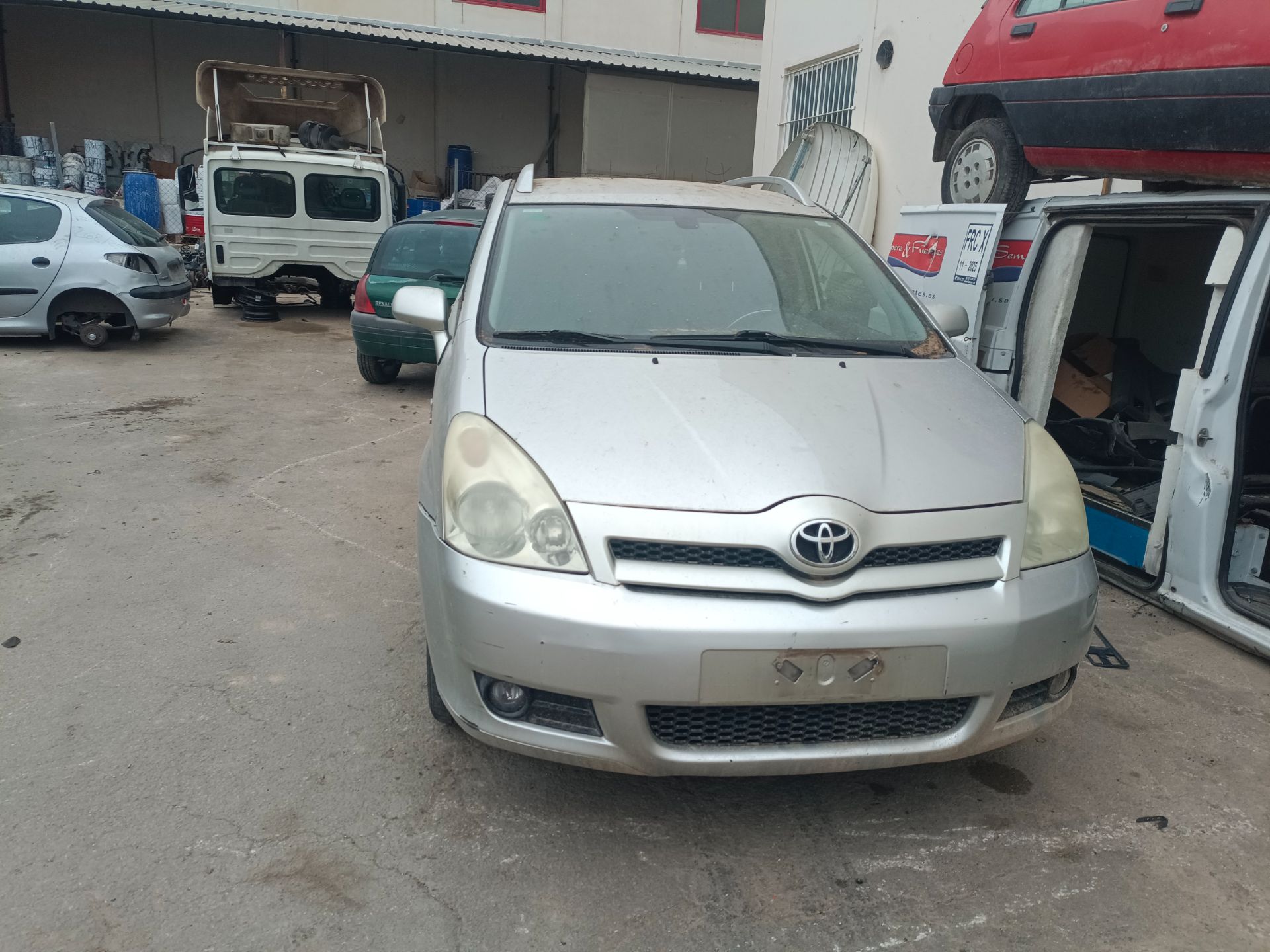 Toyota Corolla Verso (E12)(2002->)