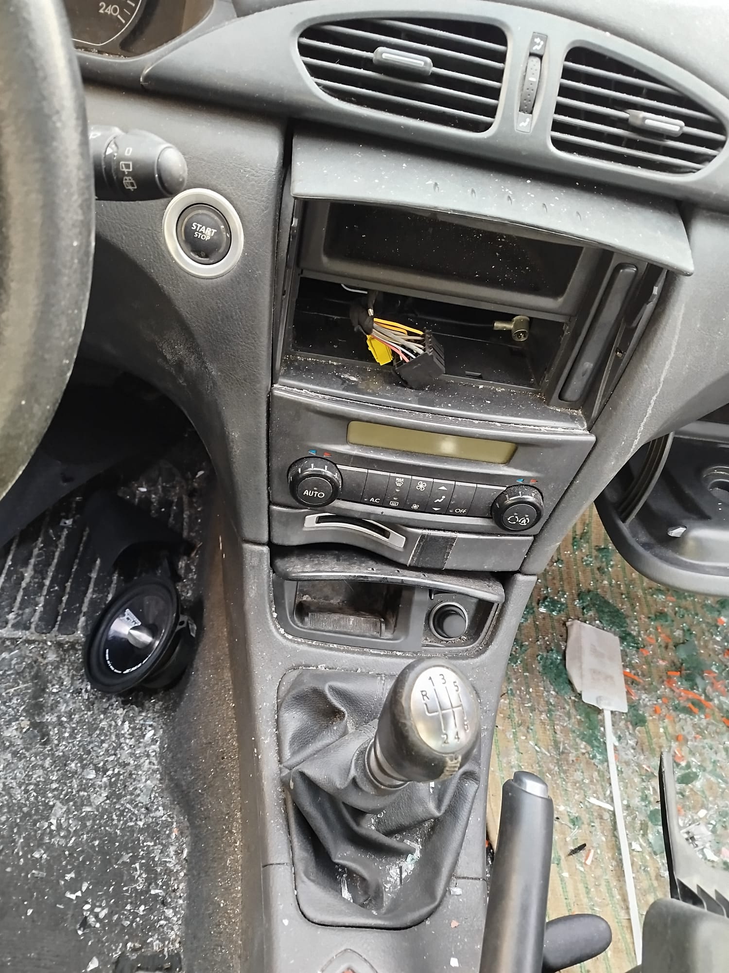 Renault Laguna II (BG0)(2001->)