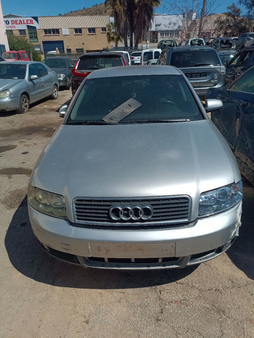 Audi A4 Berlina (8E)(12.2001->)